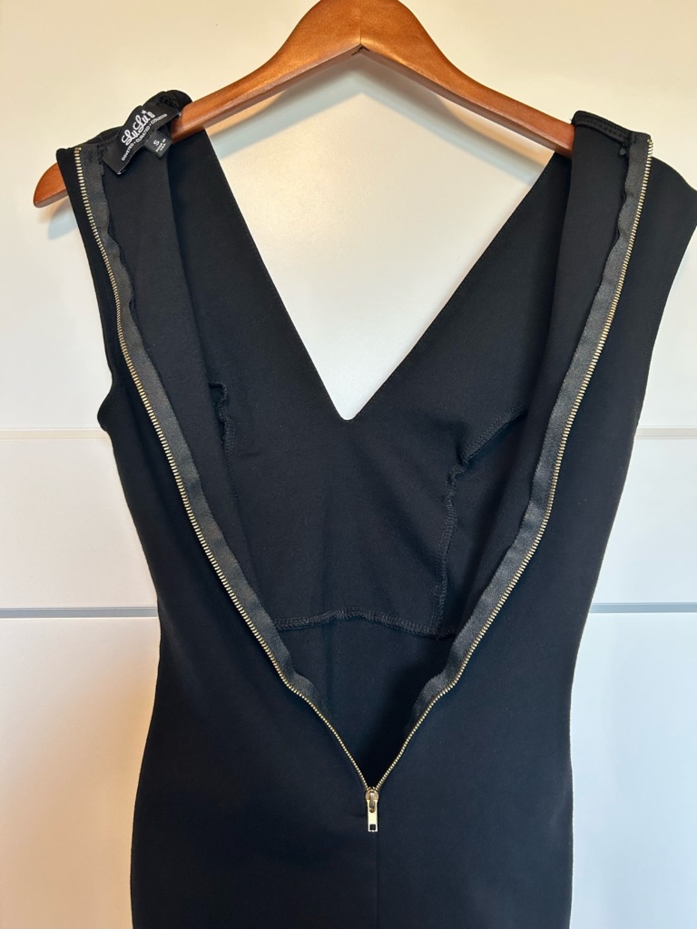 Lulus Deep V-Neck Sleeveless Sheath Dress - Little Black Dress (LBD) Small - Picture 6 of 7